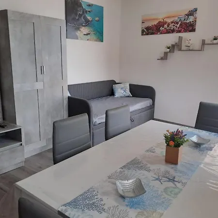 Blu Panorama Apartament *