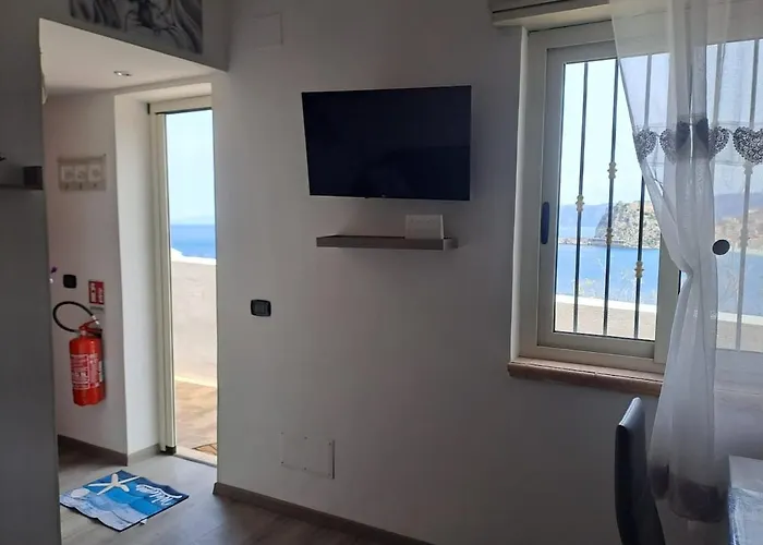 Blu Panorama * Scilla