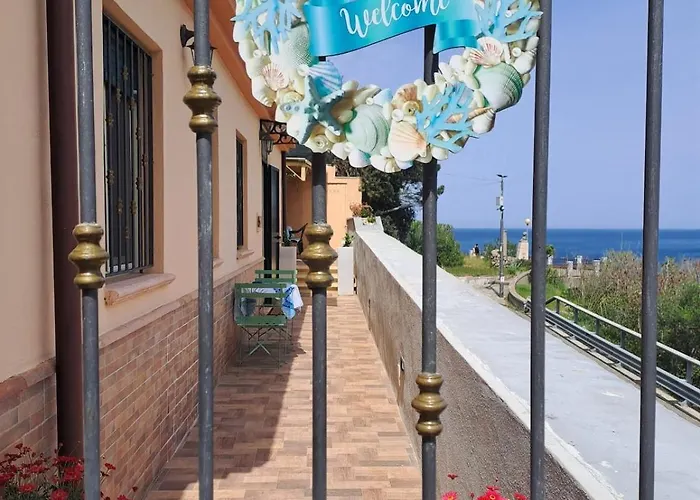 Blu Panorama Apartment Scilla